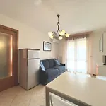 Cozy Escape With View Apartmán *