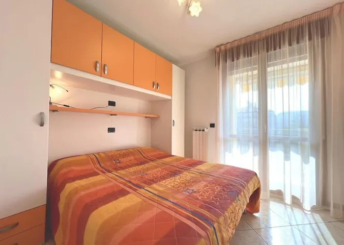 Cozy Escape With View Apartment *