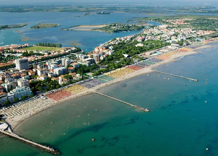Cozy Escape With View Apartment Grado